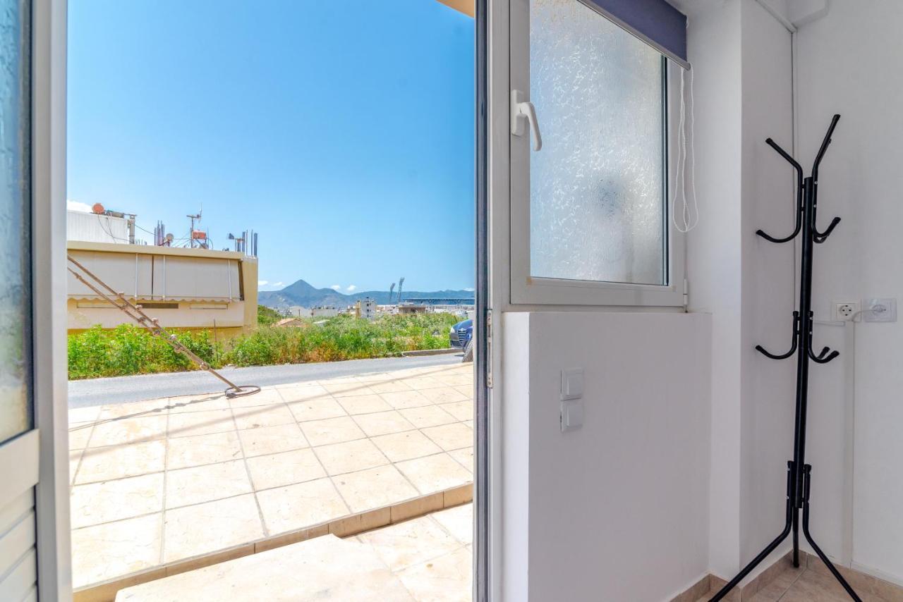 Central Apartment Next To The Beachfront Heraklion  Exterior photo